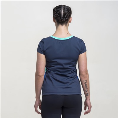 Удлиненая 3-х цветный футболка женская.
Meryl (nair) . Т.синий/изумруд/василёк.